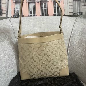 Gucci shoulder bag 100% Authentic